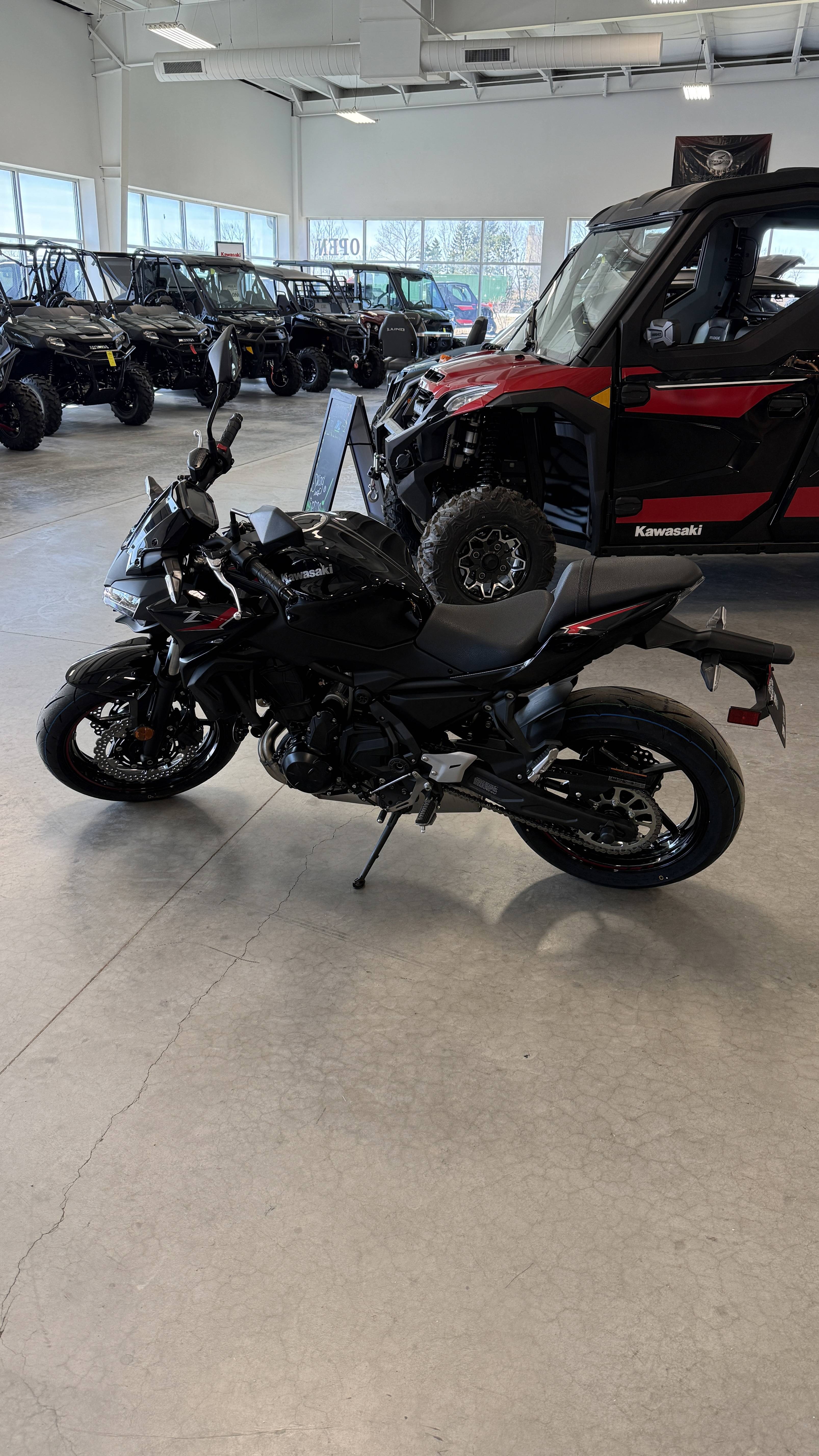 2025 Kawasaki Z650 MOTORCYCLE