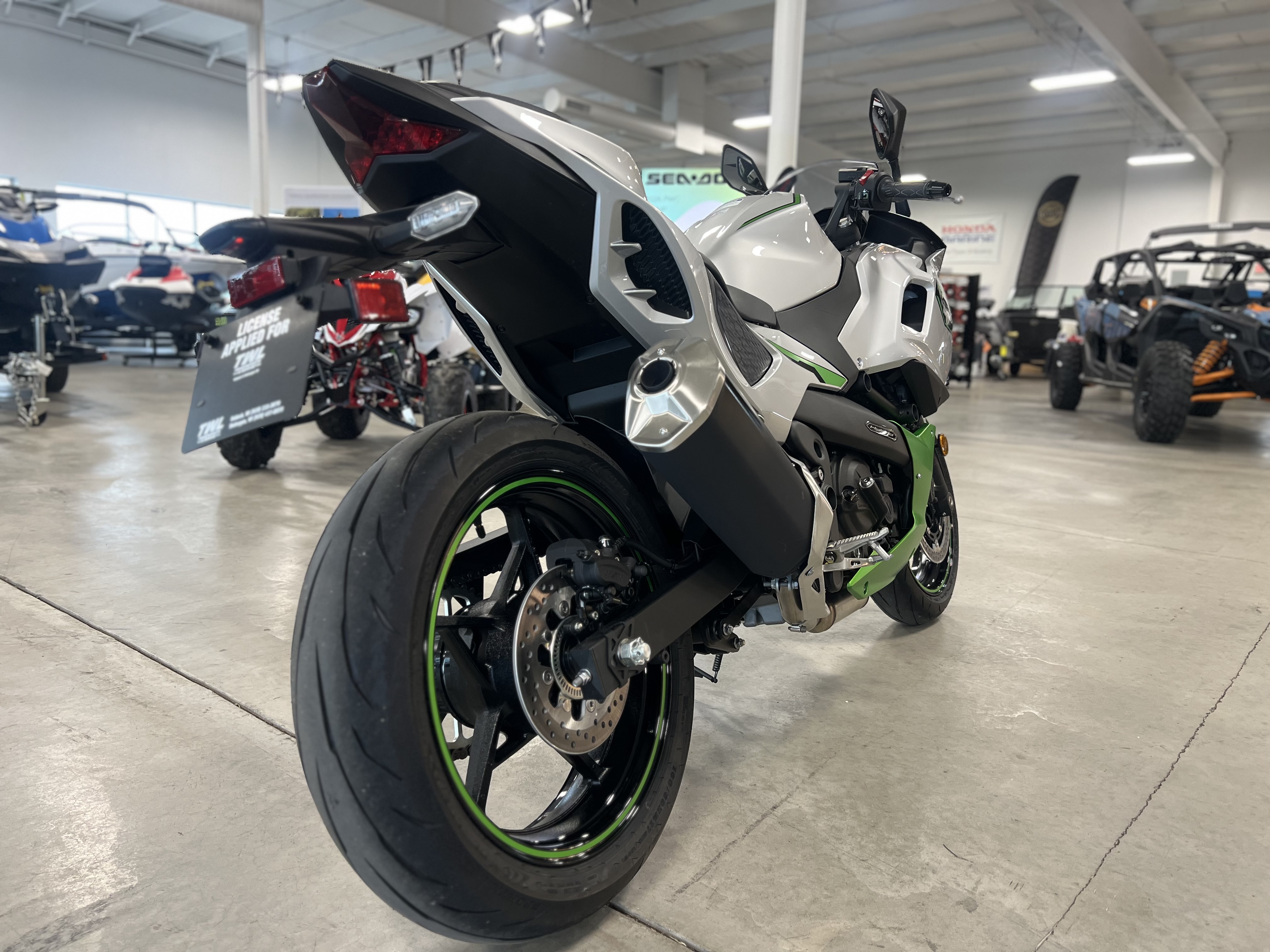 2024 Kawasaki NINJA 7 HYBRID ABS MOTORCYCLE