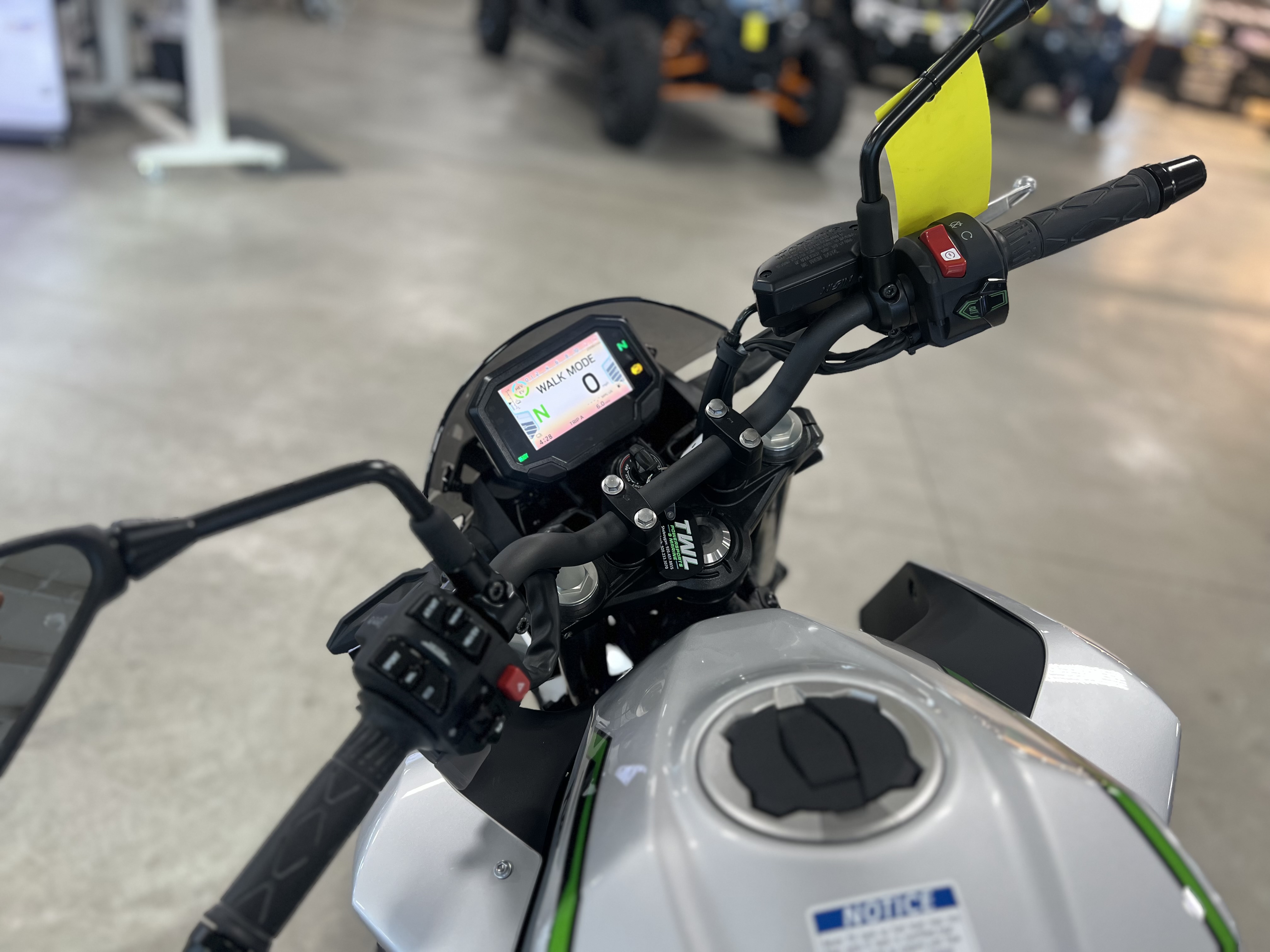 2024 Kawasaki Z7 HYBRID ABS MOTORCYCLE