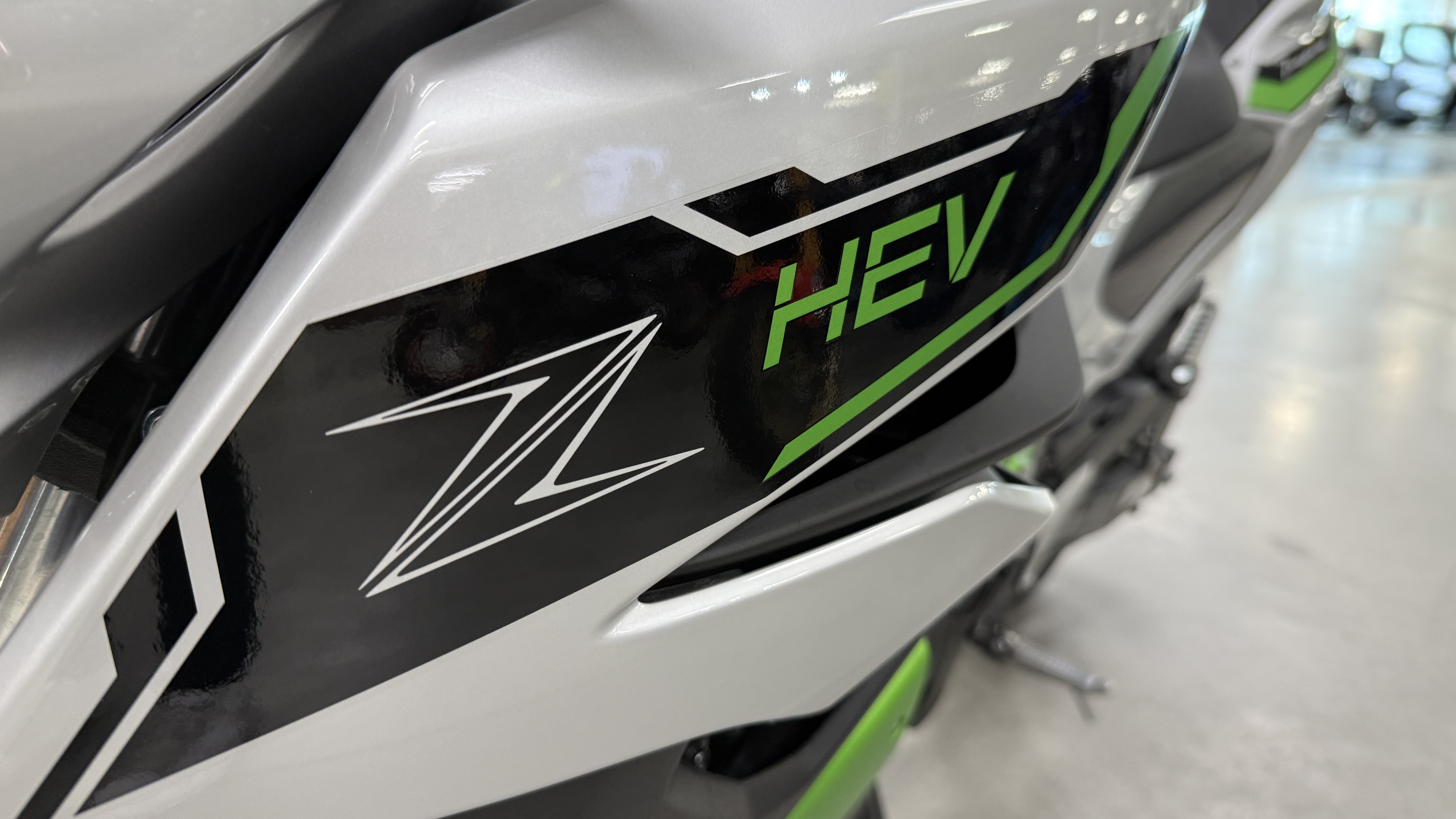 2024 Kawasaki Z7 HYBRID ABS MOTORCYCLE