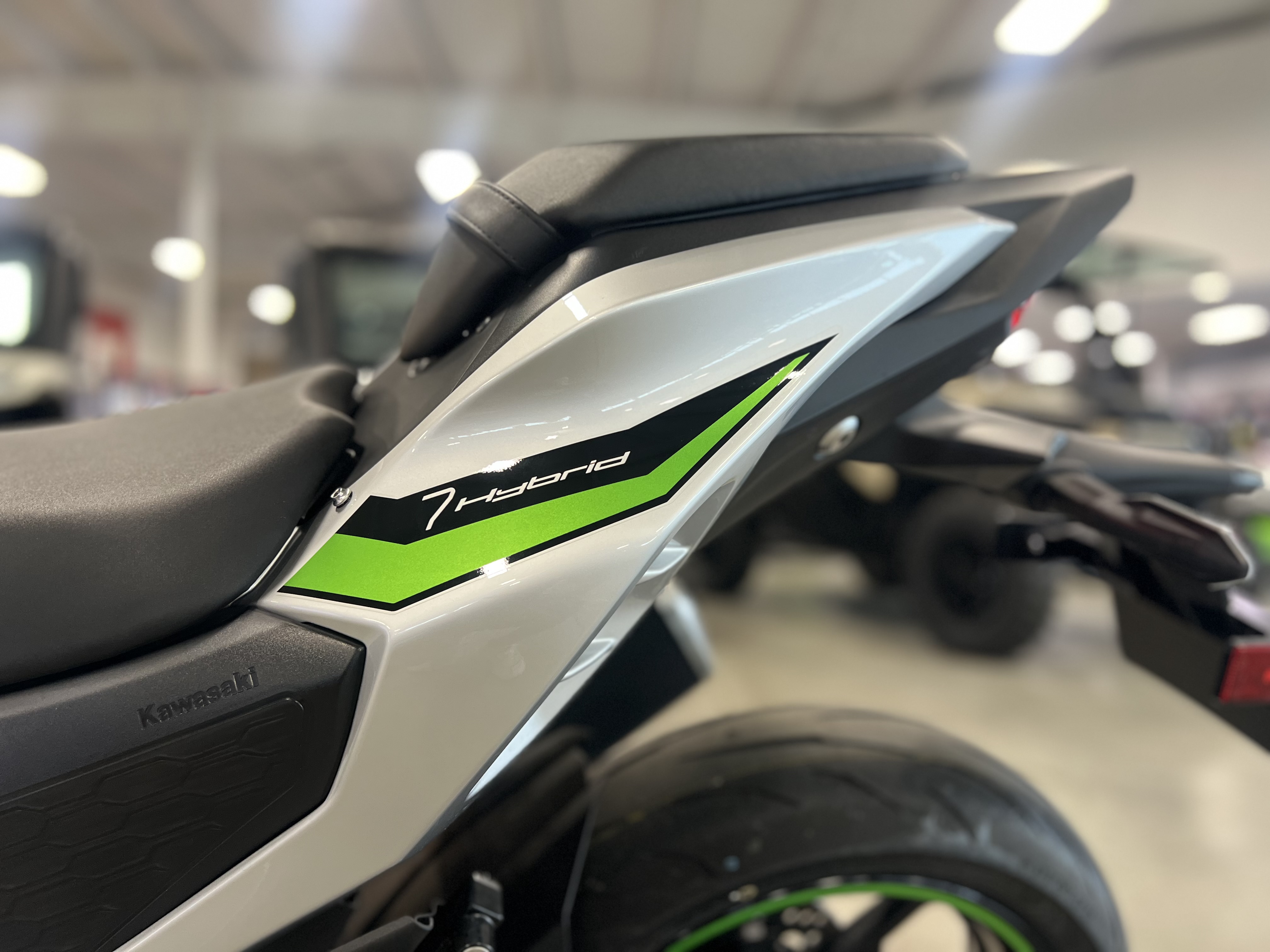 2024 Kawasaki Z7 HYBRID ABS MOTORCYCLE