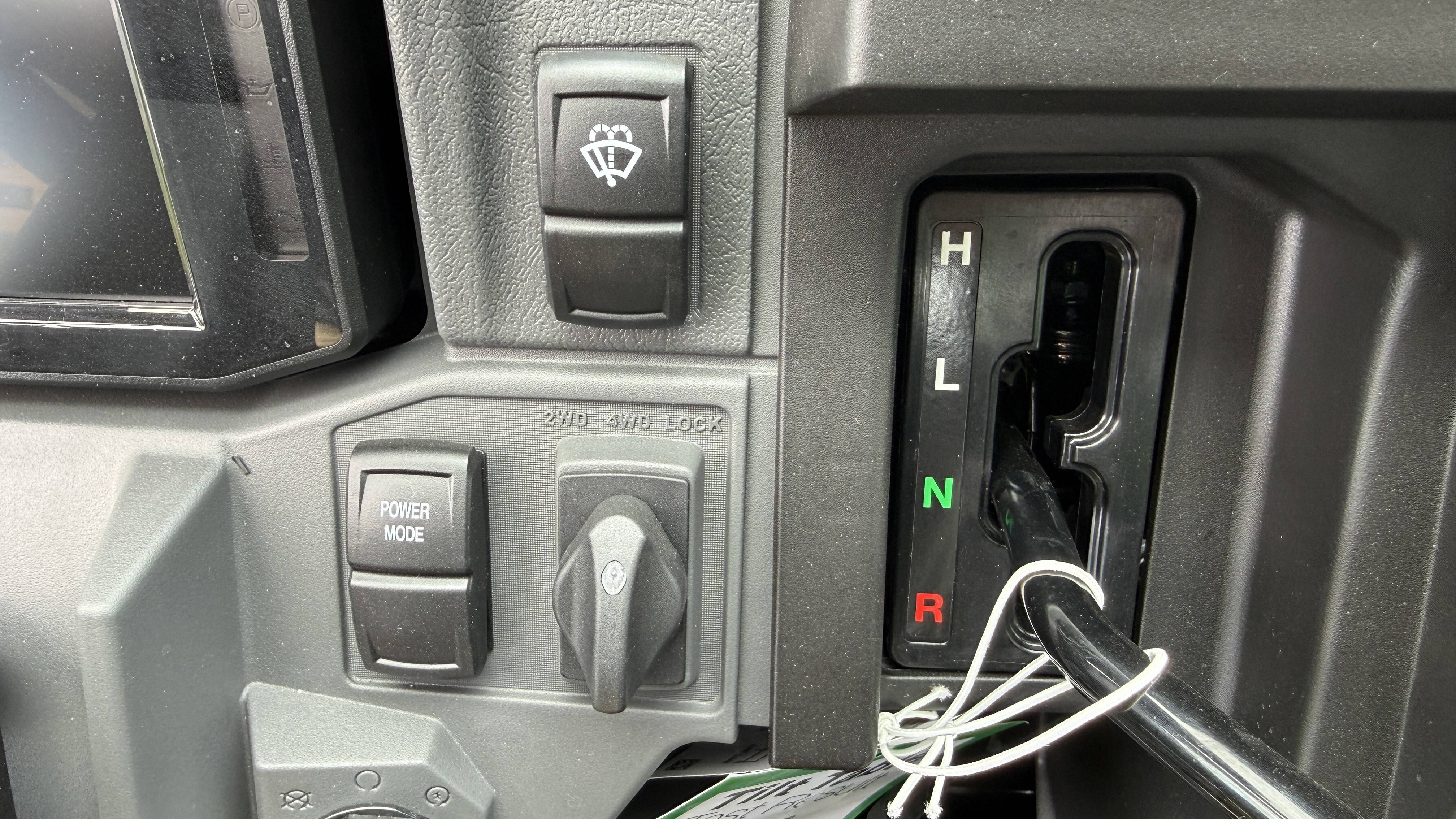 2025 Kawasaki RIDGE XR Deluxe HVAC UTILITY