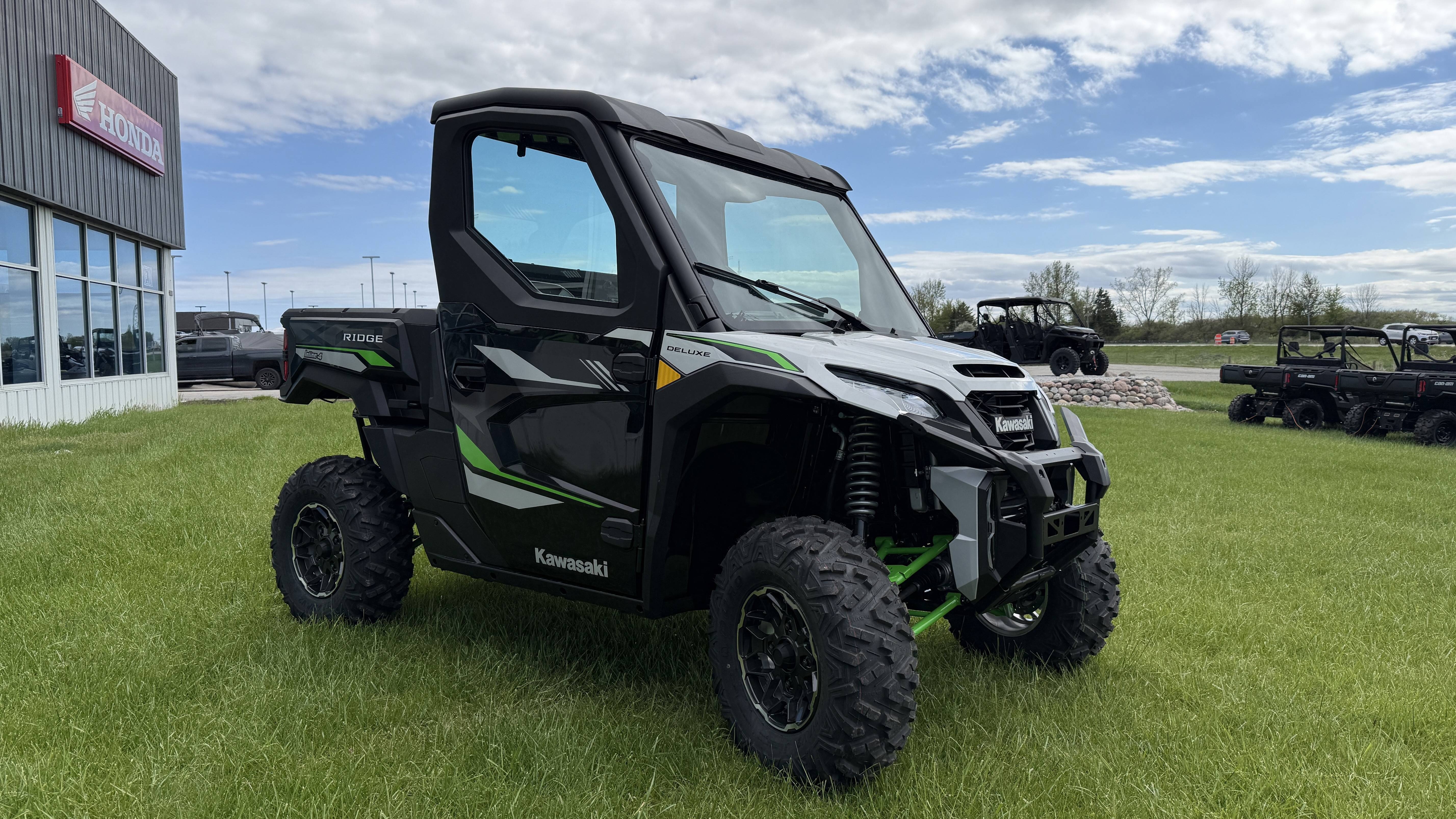 2025 Kawasaki RIDGE XR Deluxe HVAC UTILITY