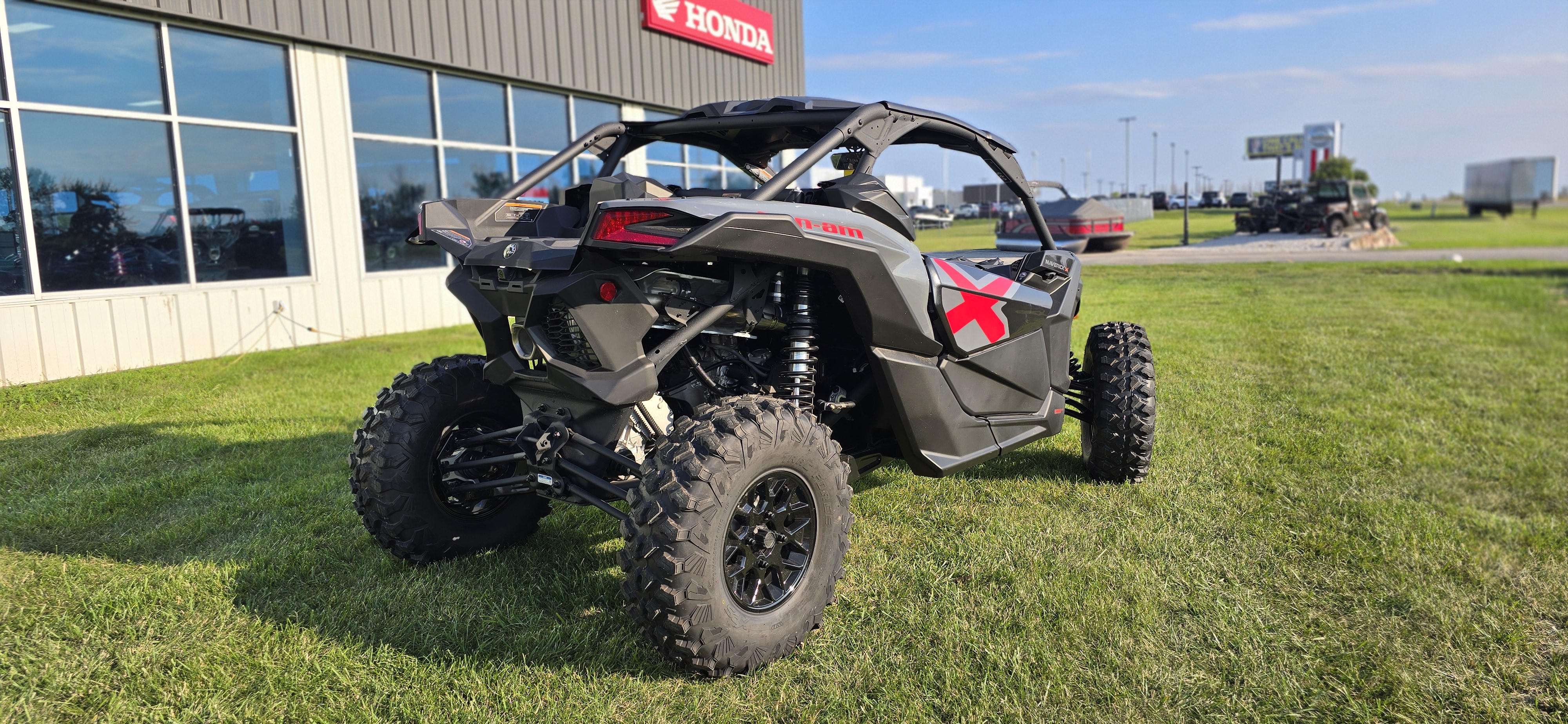 2026 Can-Am Maverick X3 X Turbo UTILITY