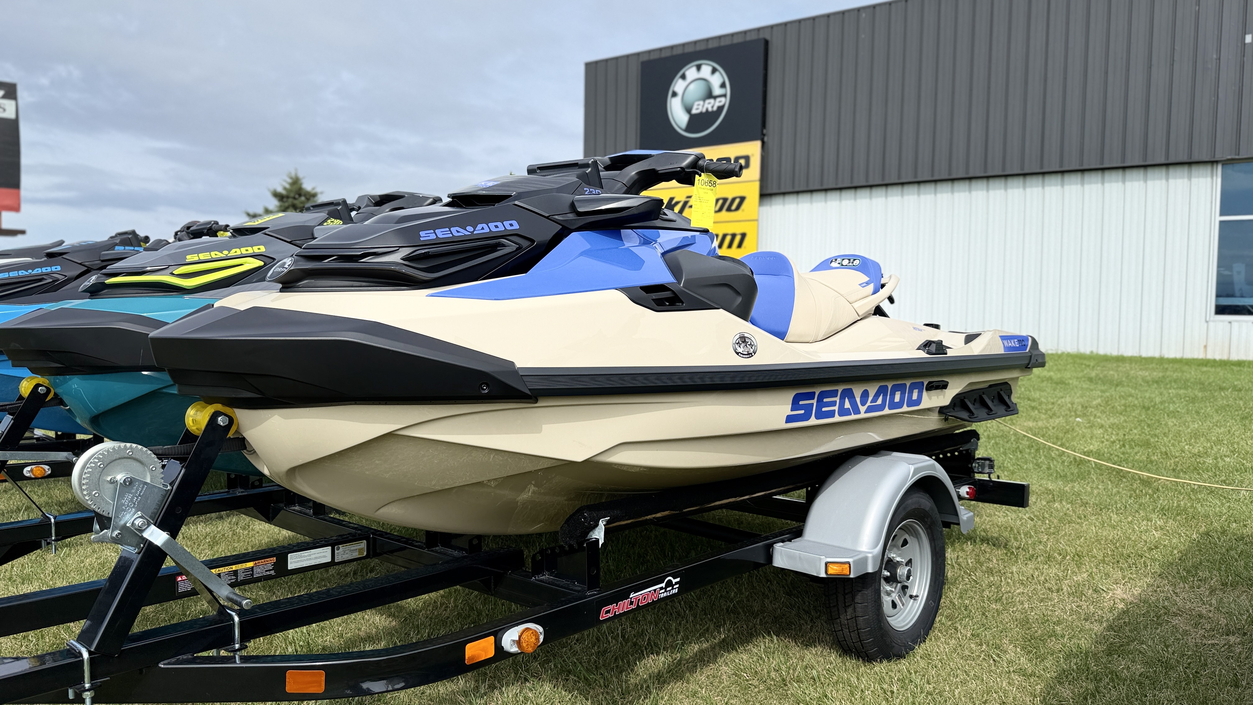 2026 Sea-Doo WAKE PRO 230 WATERCRAFT