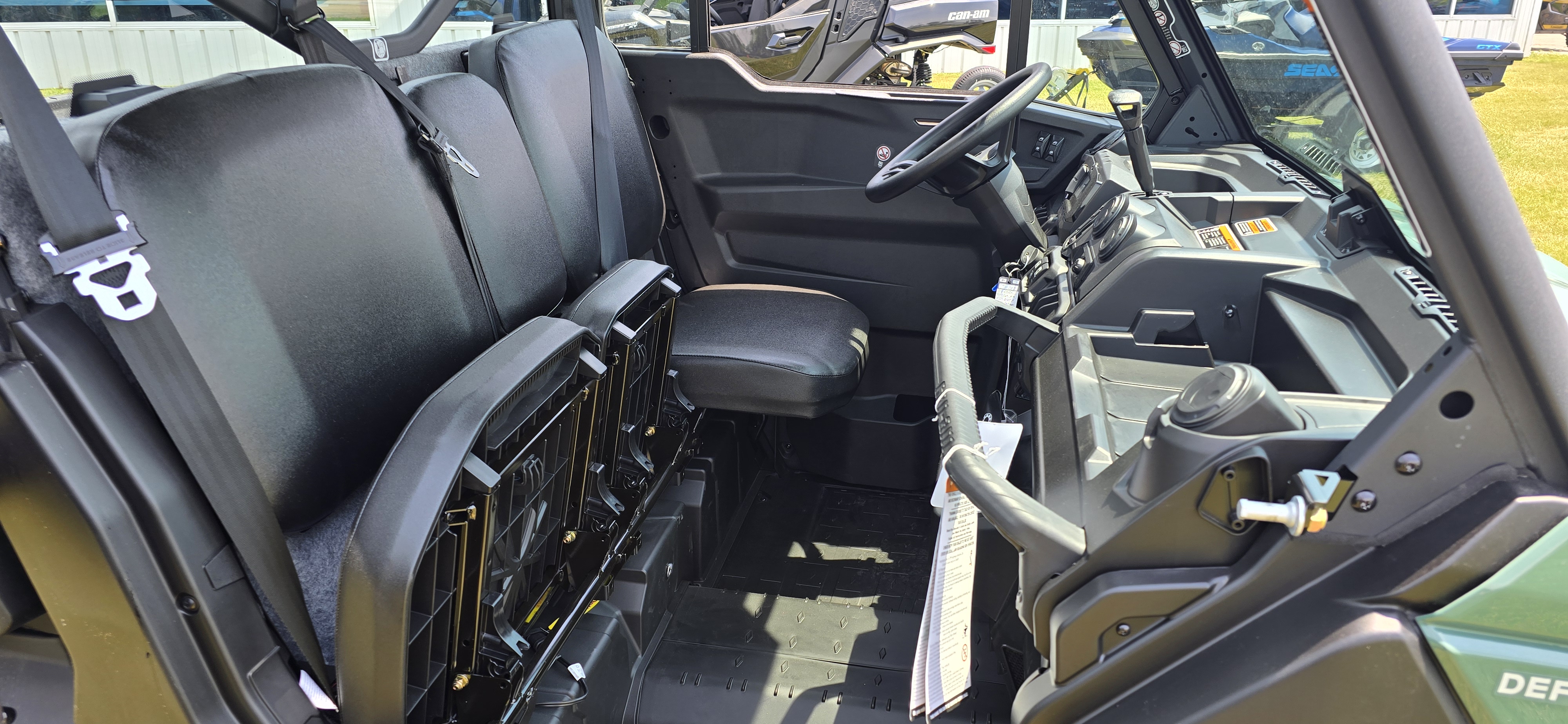 2026 Can-Am Defender DPS CAB HD10 UTILITY