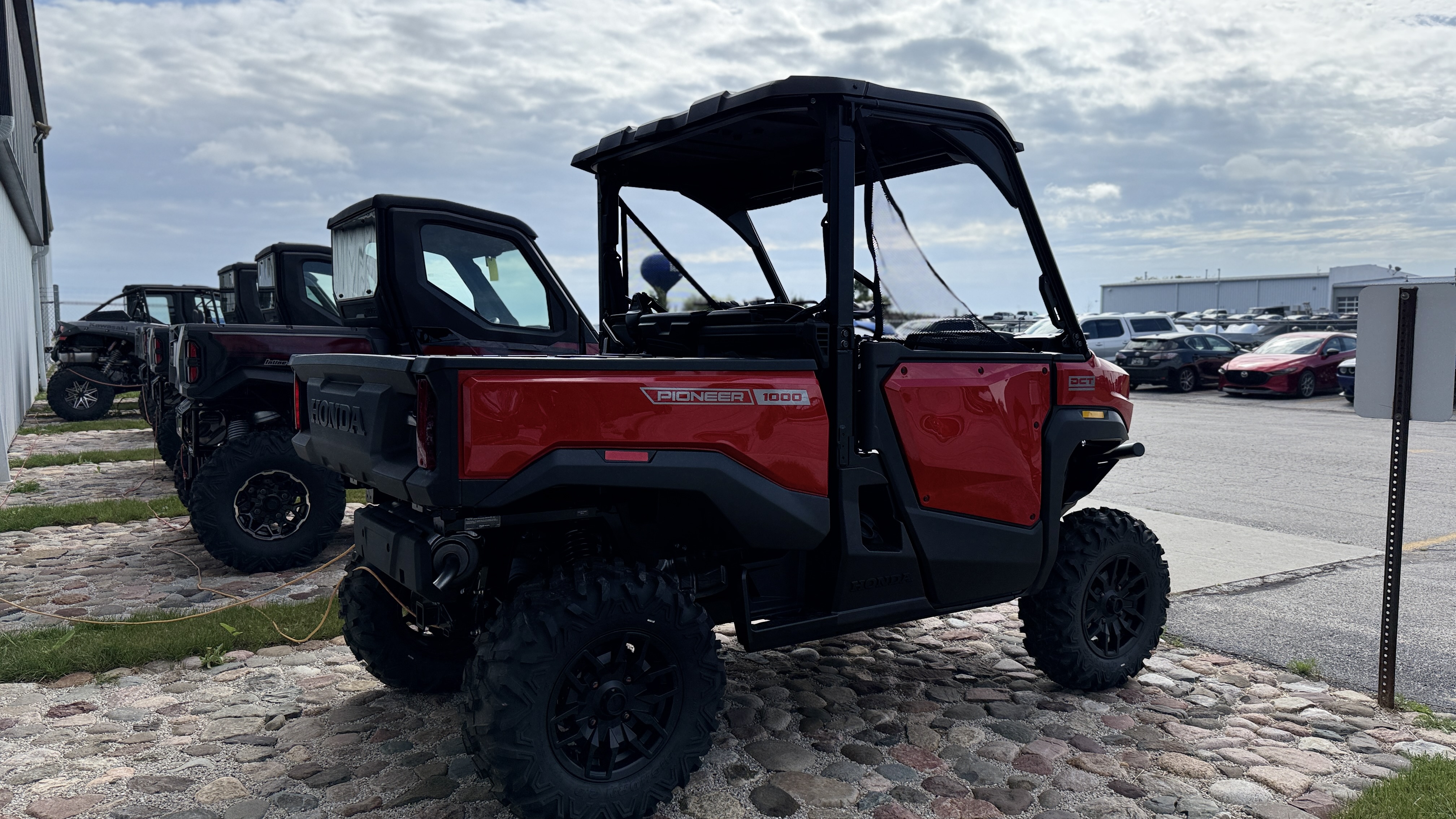 2026 Honda Pioneer 1000 Deluxe UTILITY