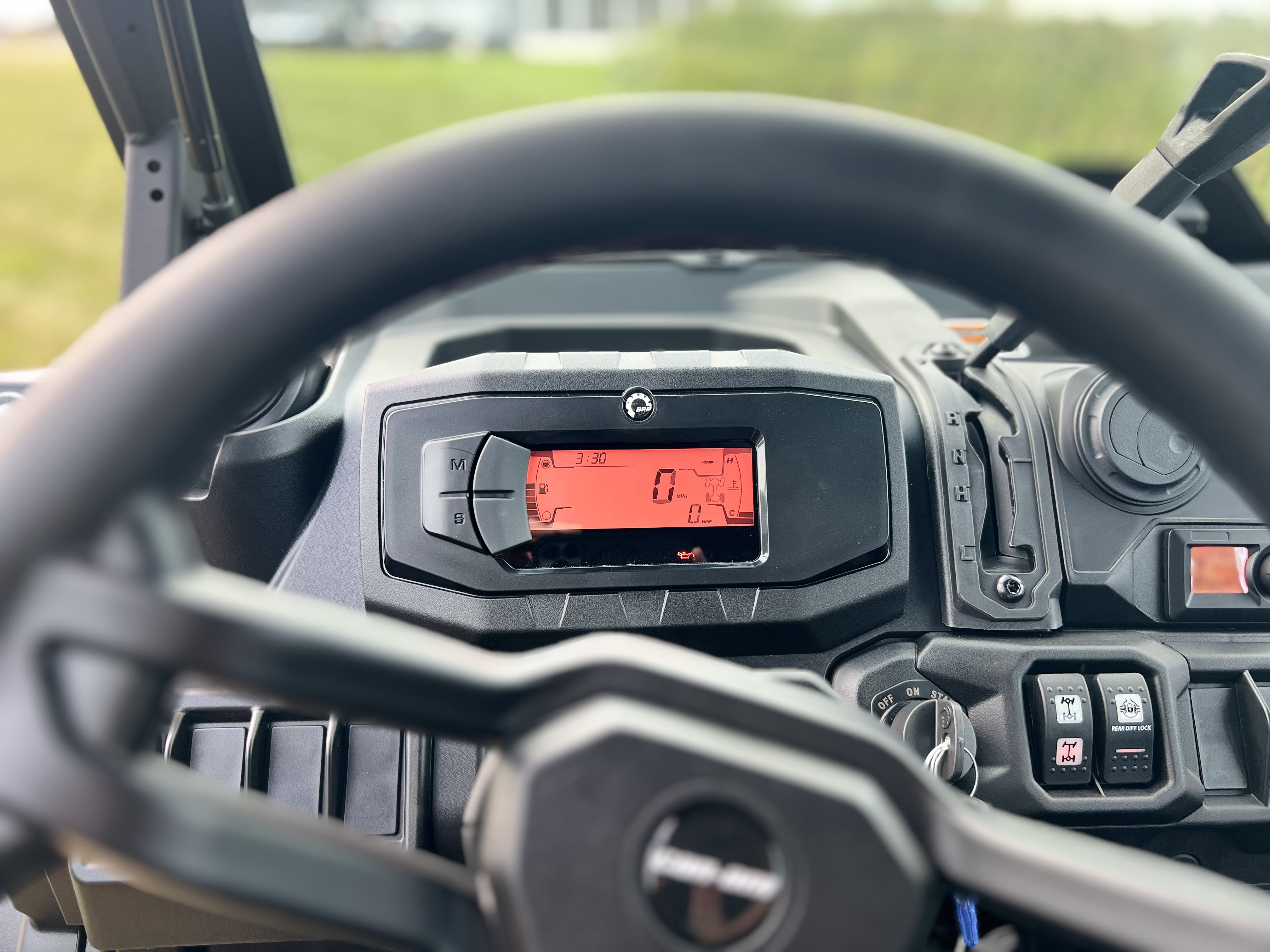 2027 Can-Am Defender MAX DPS CAB HD10 UTILITY