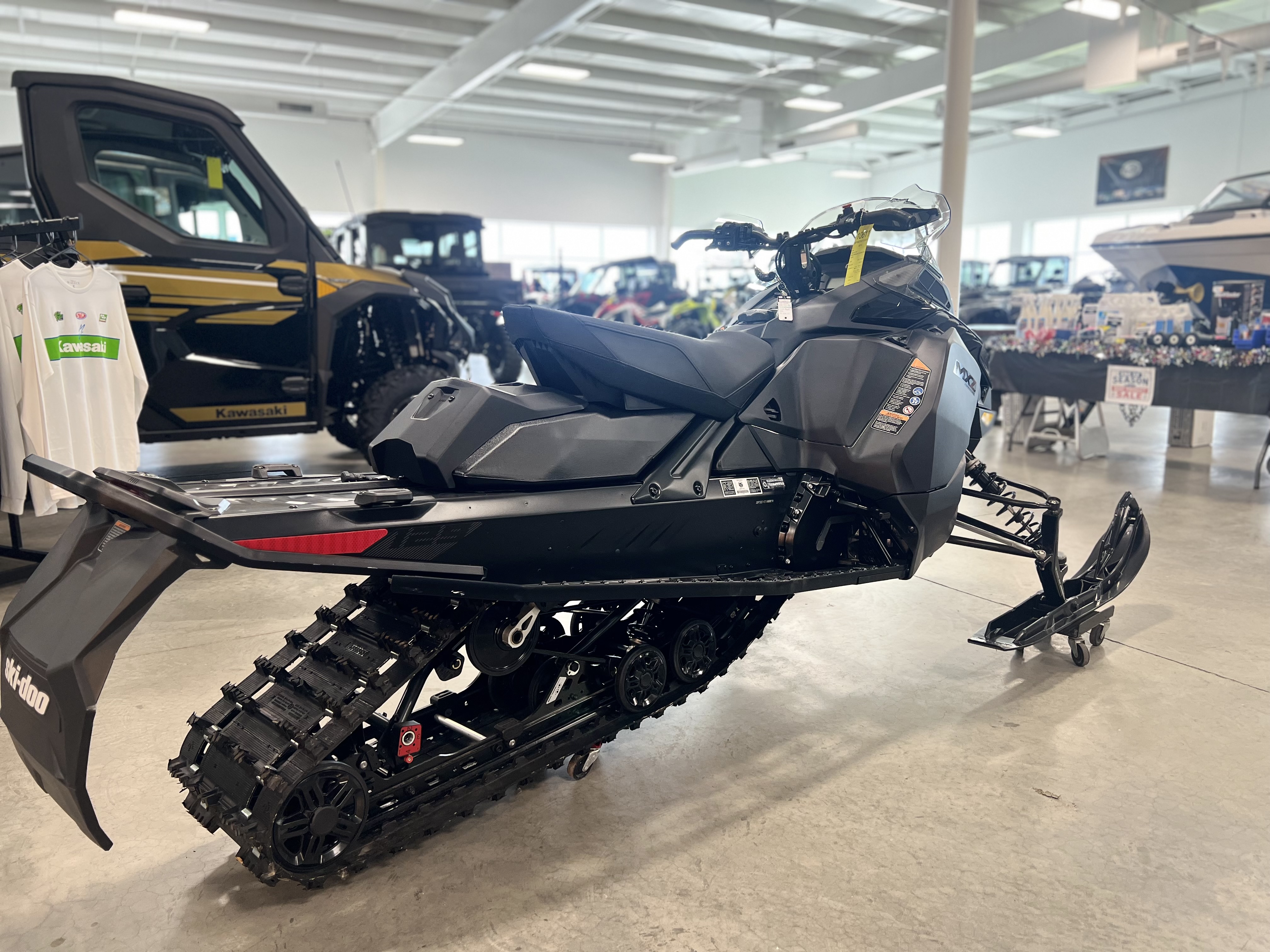 2026 Ski-Doo MXZ Adrenaline 600R E-TEC SNOWMOBILE