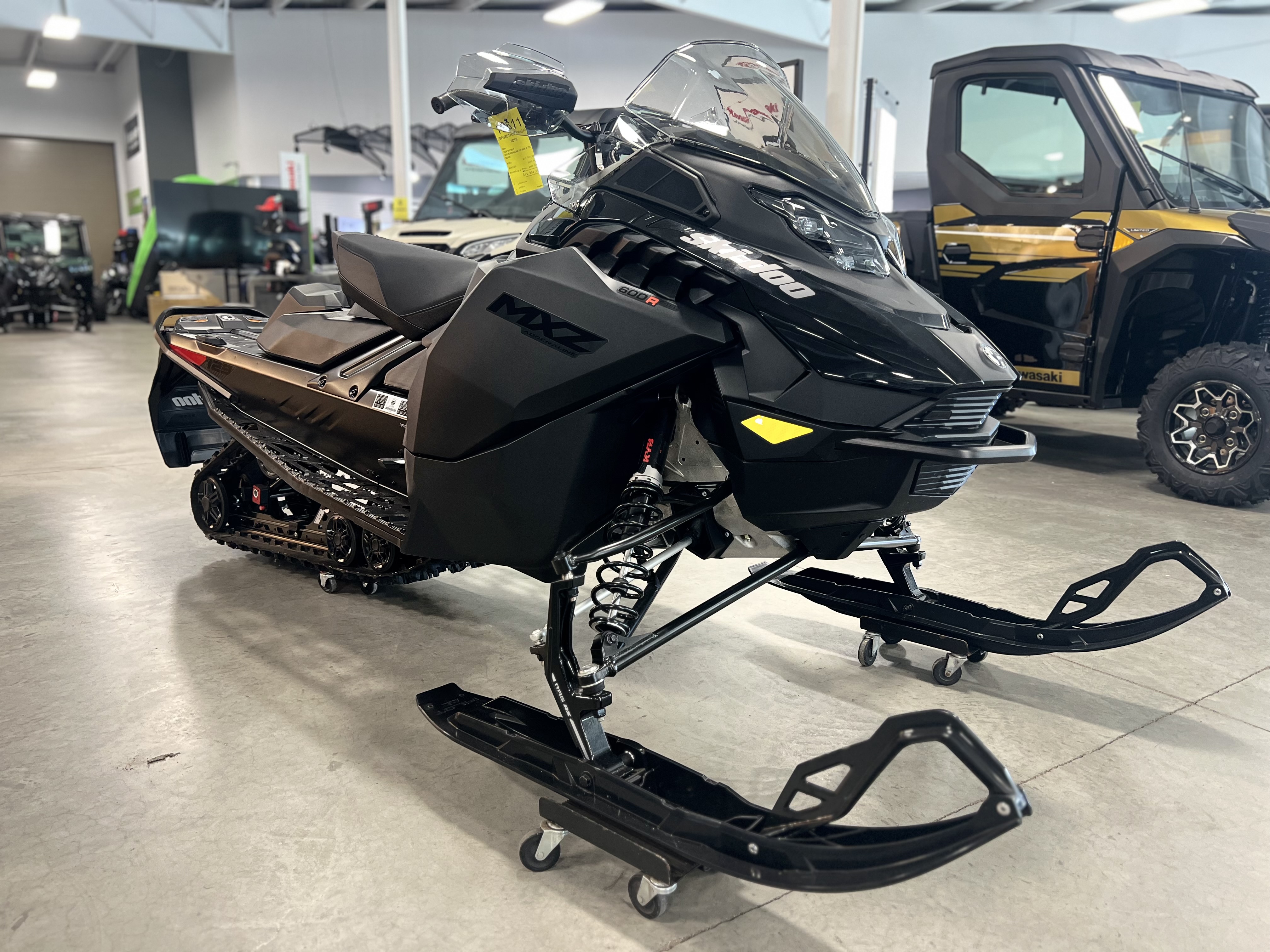 2026 Ski-Doo MXZ Adrenaline 600R E-TEC SNOWMOBILE