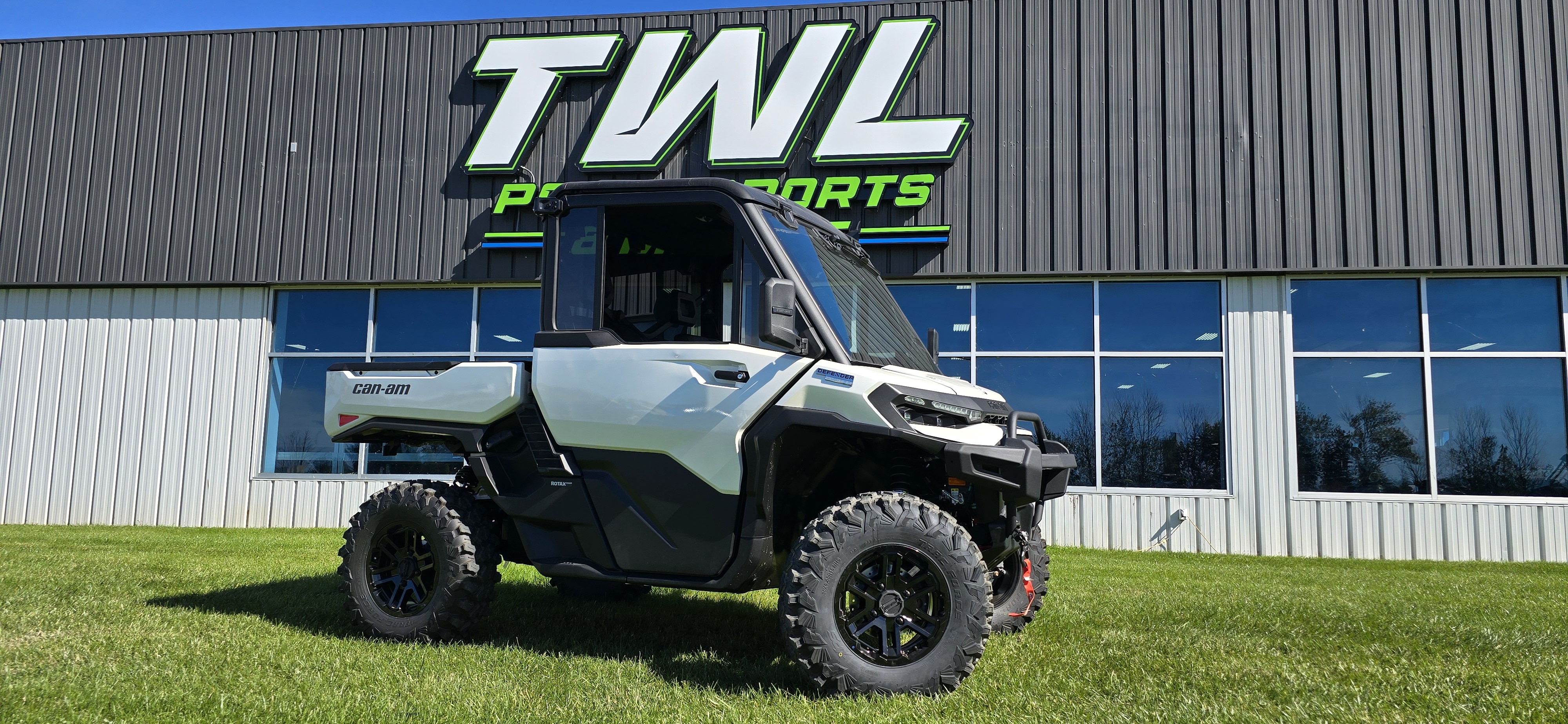 2027 Can-Am Defender Limited HD11 UTILITY