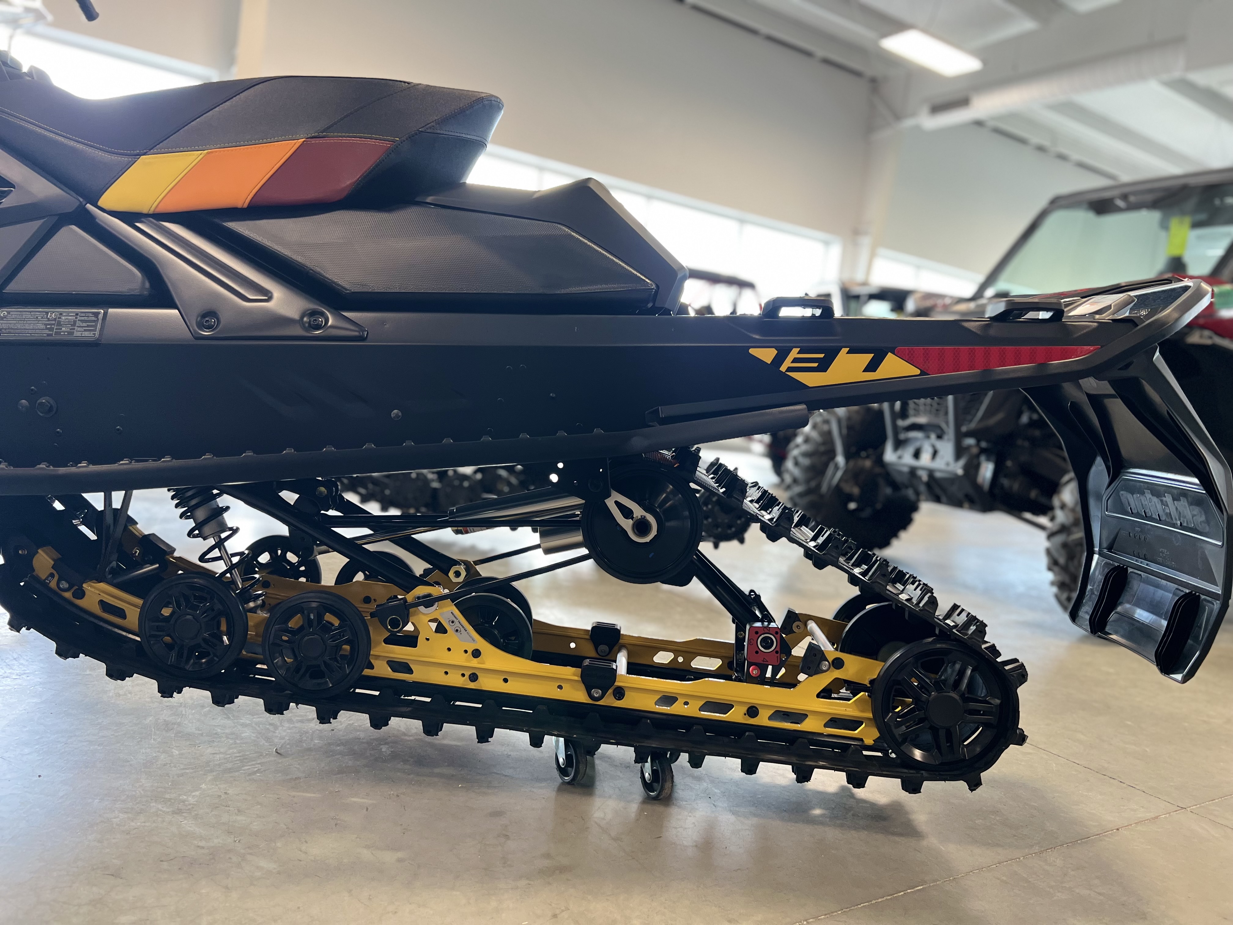 2027 Ski-Doo MXZ Adrenaline with Blizzard Package 137 600RR E-TEC Ice Ripper XT 1.25 in SNOWMOBILE
