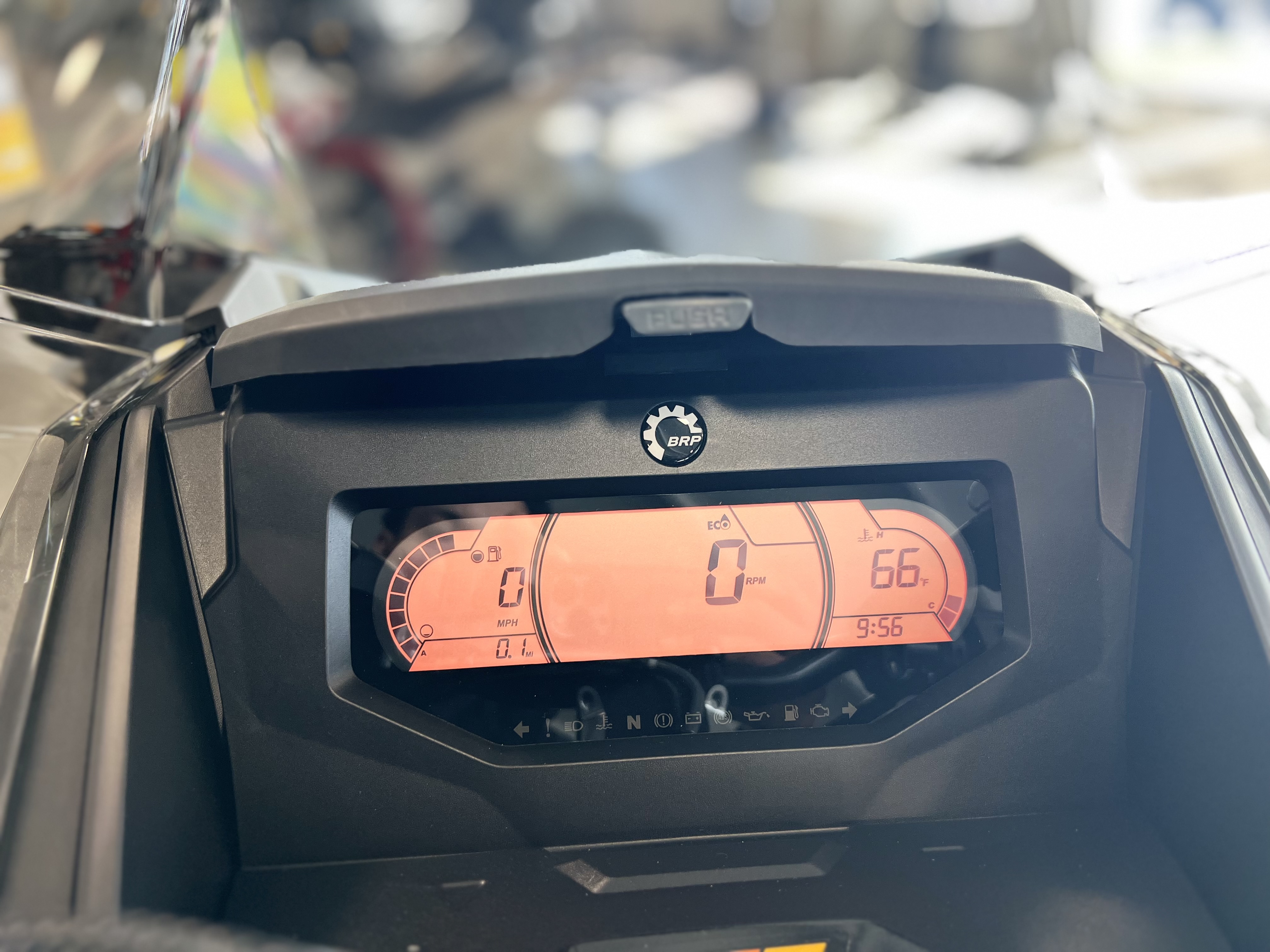2027 Ski-Doo MXZ Adrenaline with Blizzard Package 137 600RR E-TEC Ice Ripper XT 1.25 in SNOWMOBILE